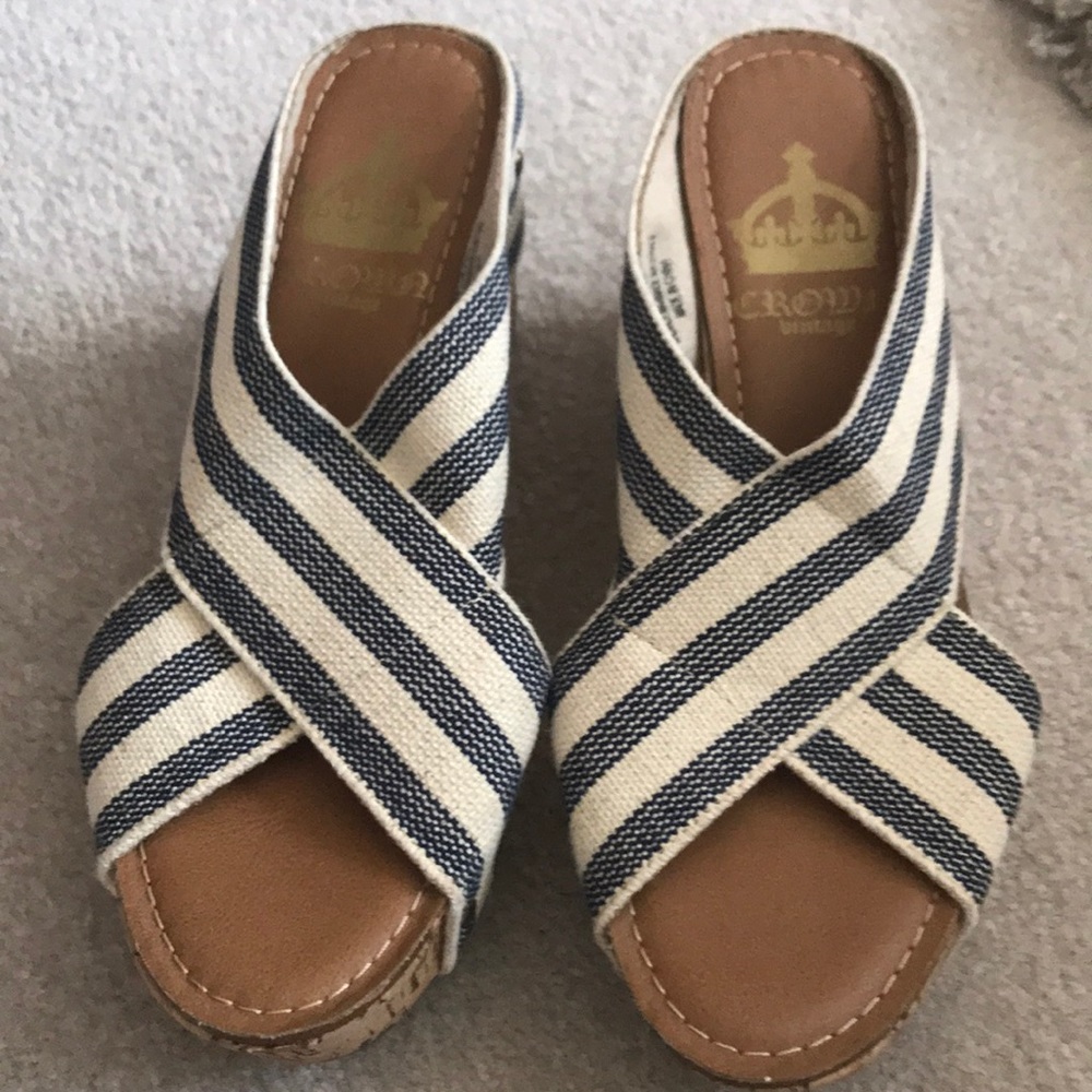 Crown vintage sandals